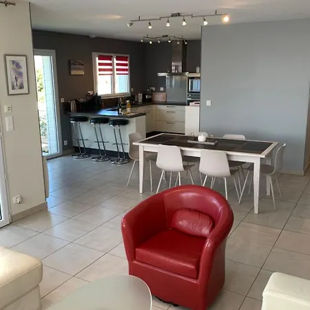 Mit Meerblick By Interhome *